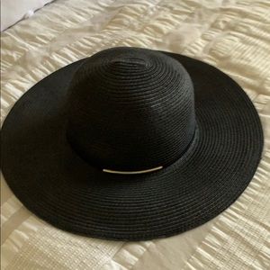 H&M Black Hat